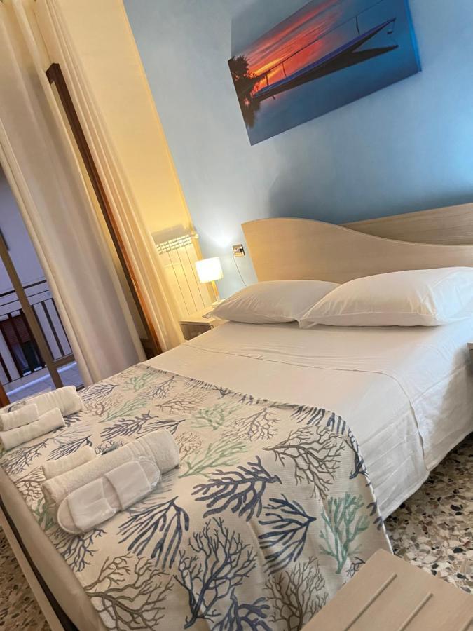 B&B Stella In Centro Salerno Exterior photo